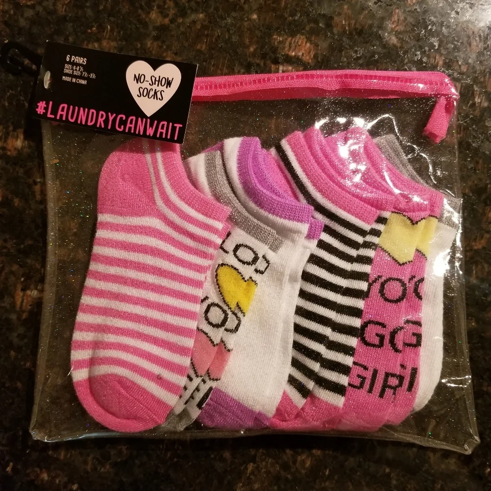 NEW 6pk Girl's Socks